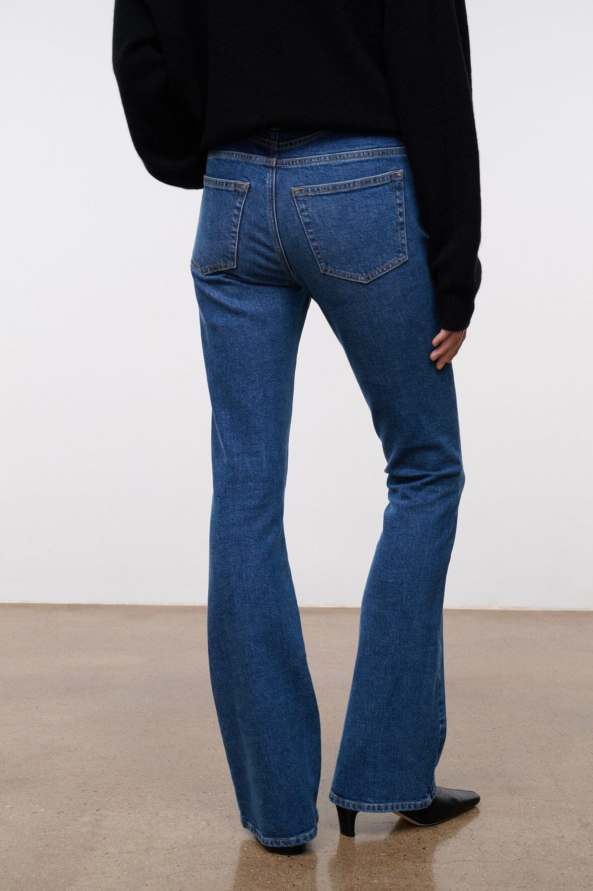 Kyle Stretch Flare Jean | Stone Blue — 7