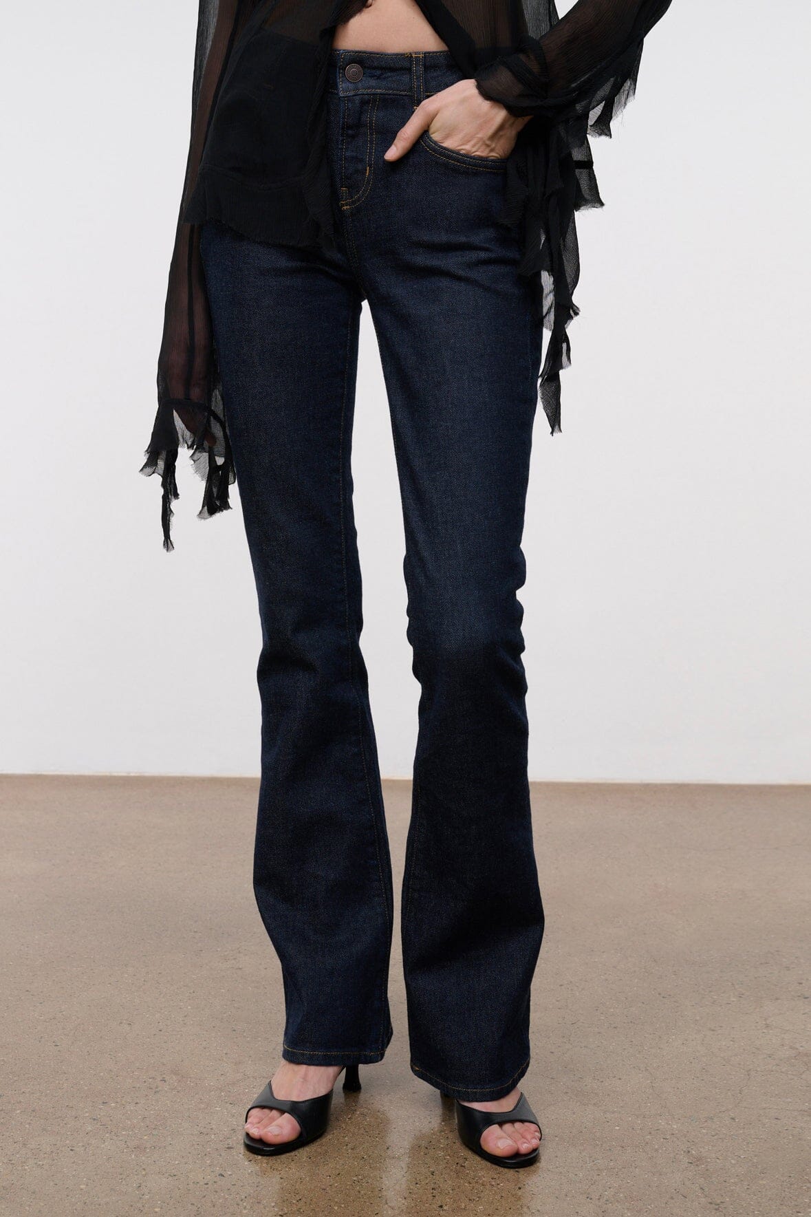 Kyle Stretch Flare Jean | Indigo — 4