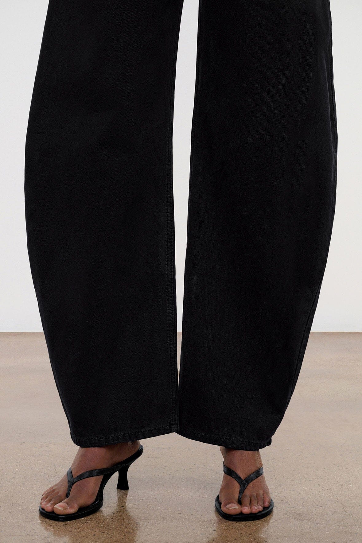 Jackson Barrel Jean | Studded Black — 6