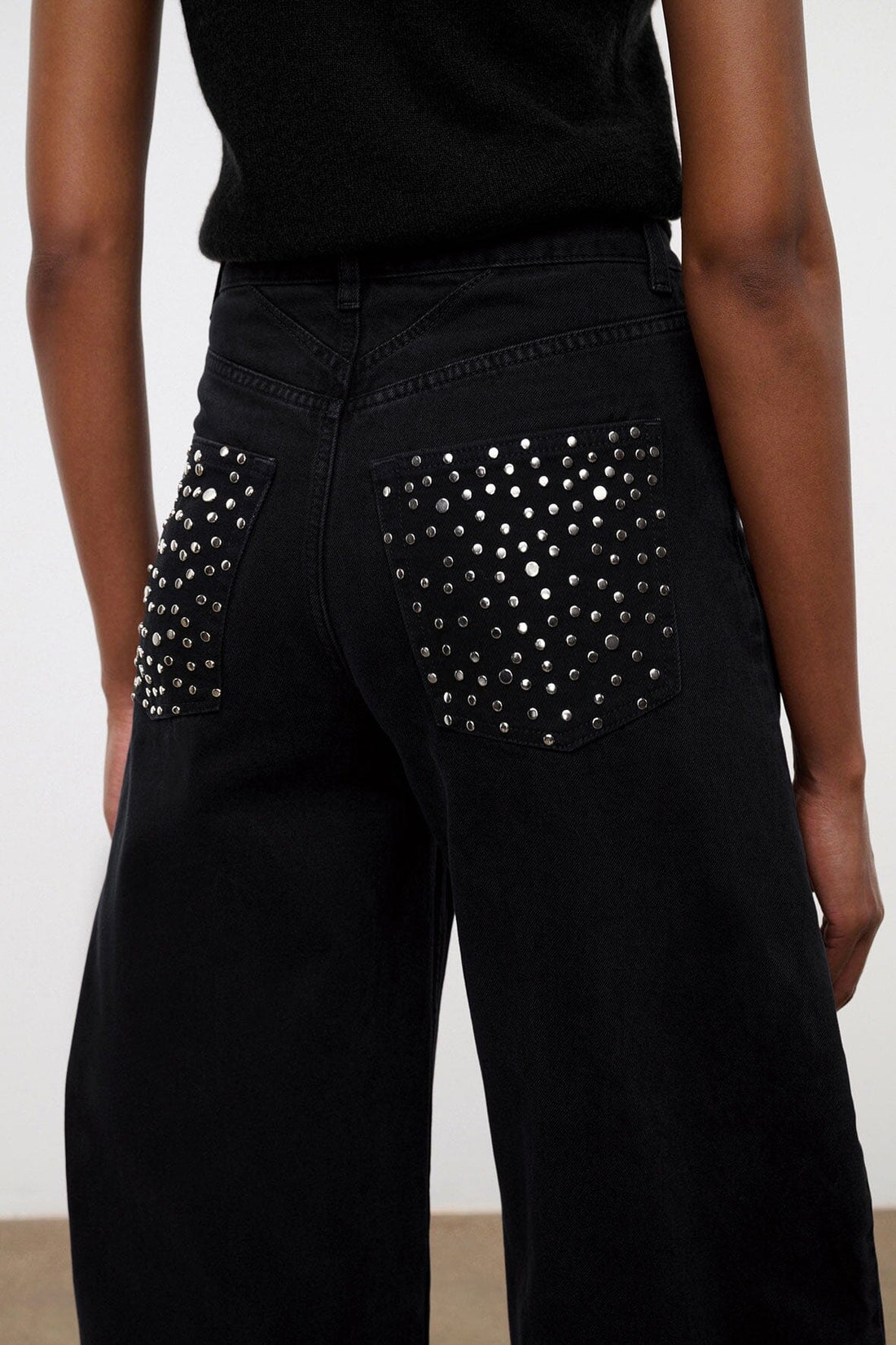 Jackson Barrel Jean | Studded Black — 1