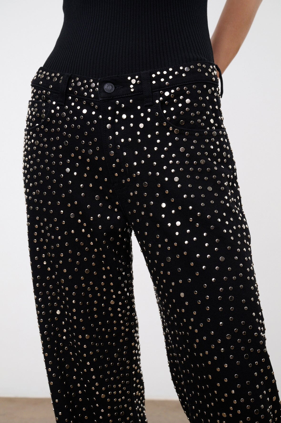 Gus Studded Relaxed Jean | Black — 4