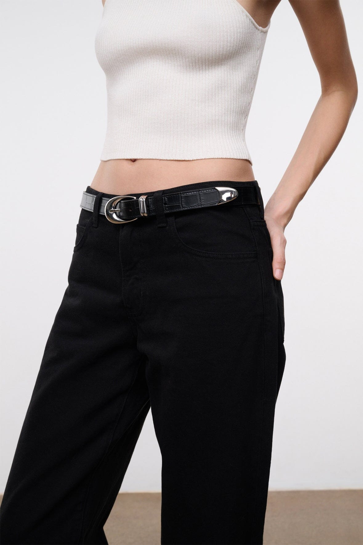 Moon Buckle Belt | Black Croco — 5