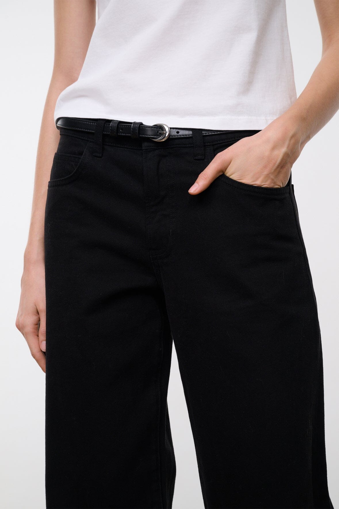 Gus Relaxed Jean | Black — 4