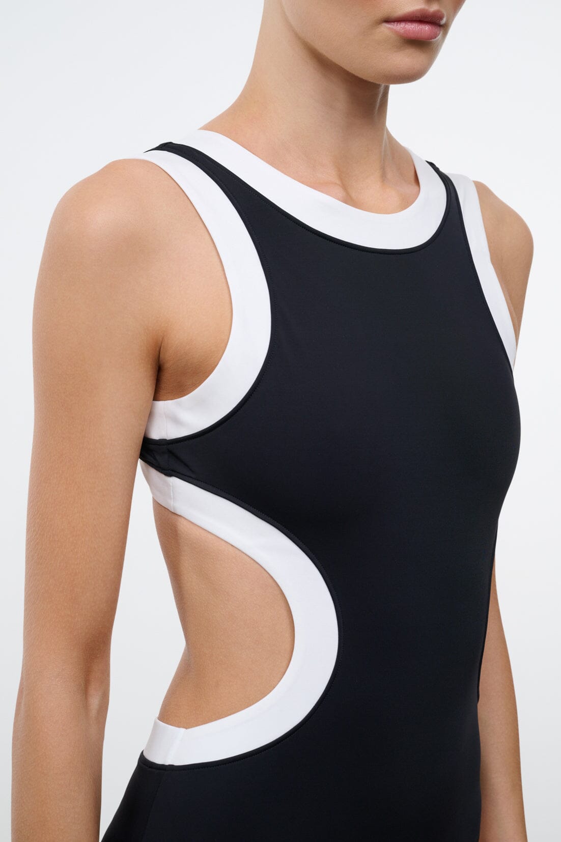 Dolce One Piece | Black White — 4