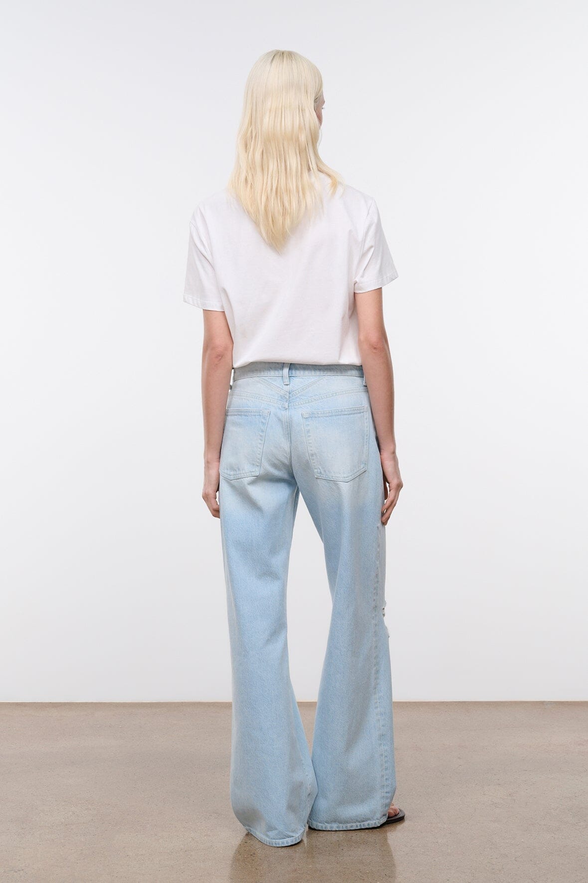 Gus Distressed Relaxed Jean | Salt Wash — 3