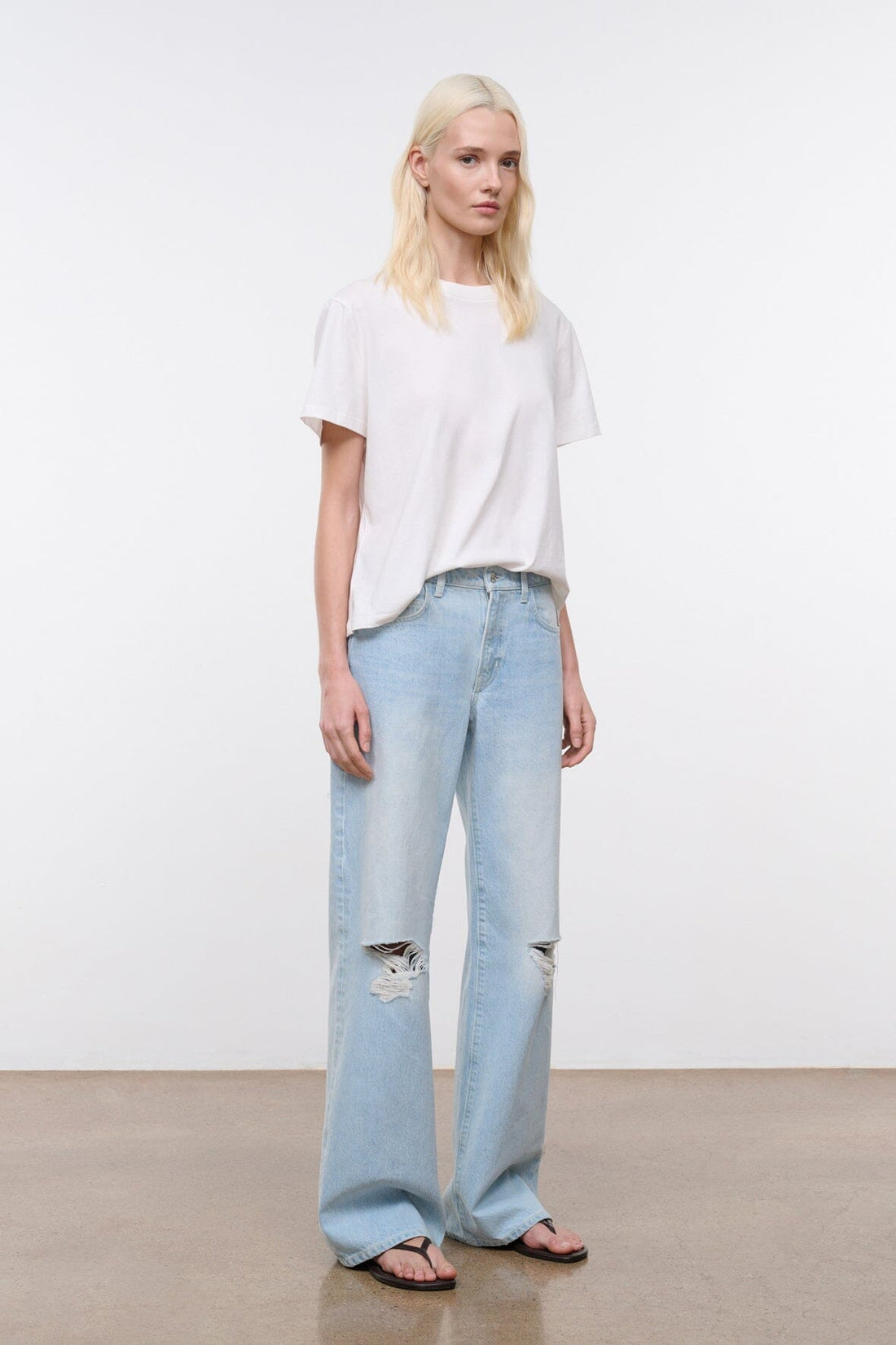 Gus Distressed Relaxed Jean | Salt Wash — 1