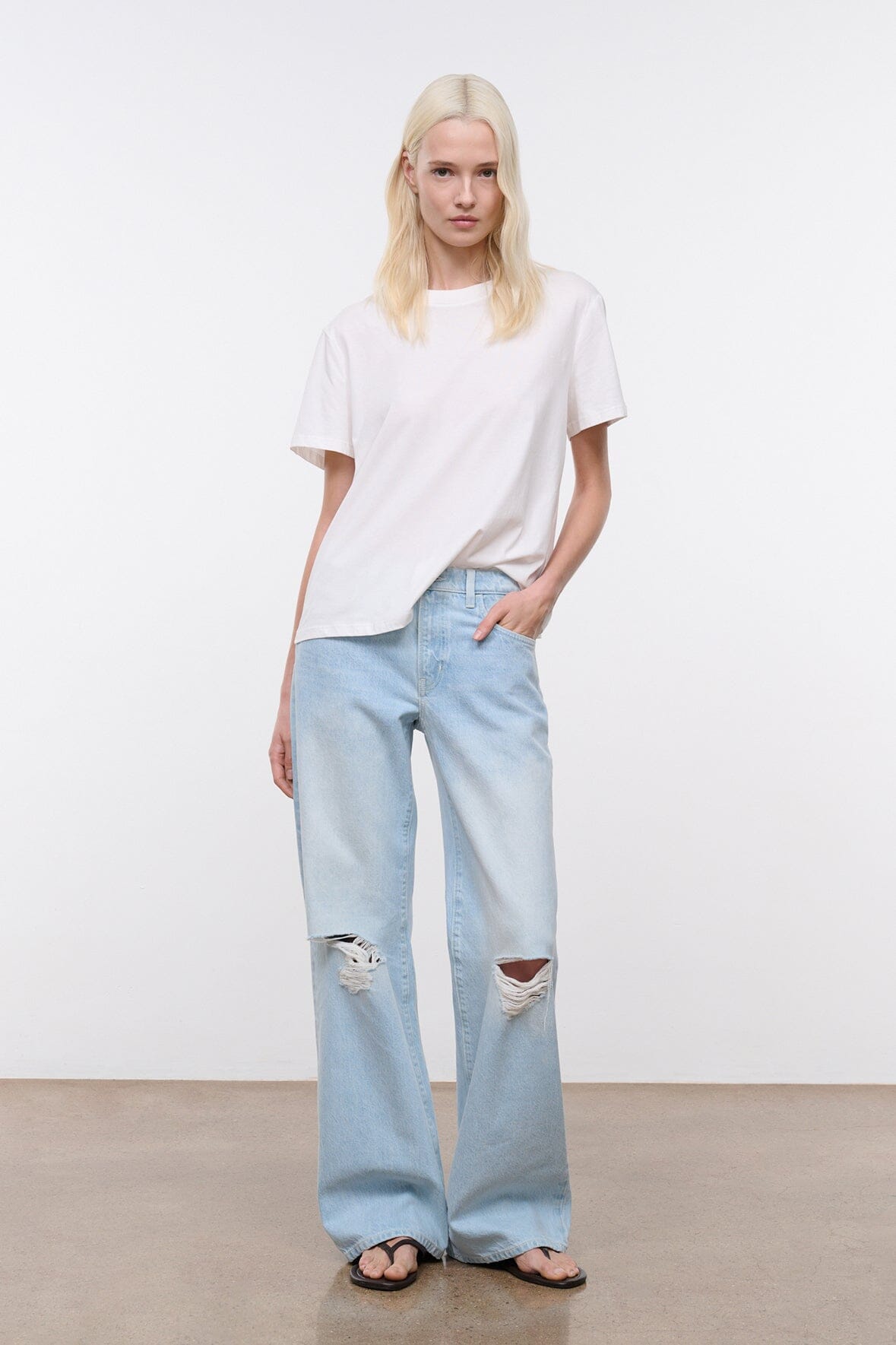 Gus Distressed Relaxed Jean | Salt Wash — 5