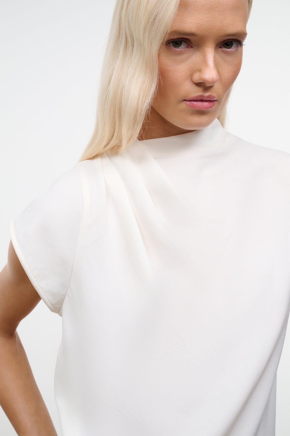 Davina Top | Ivory — 3