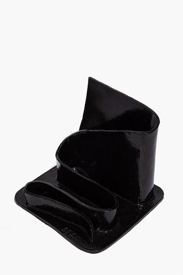 Wavy Stationary Holder | Black Glaze — 1