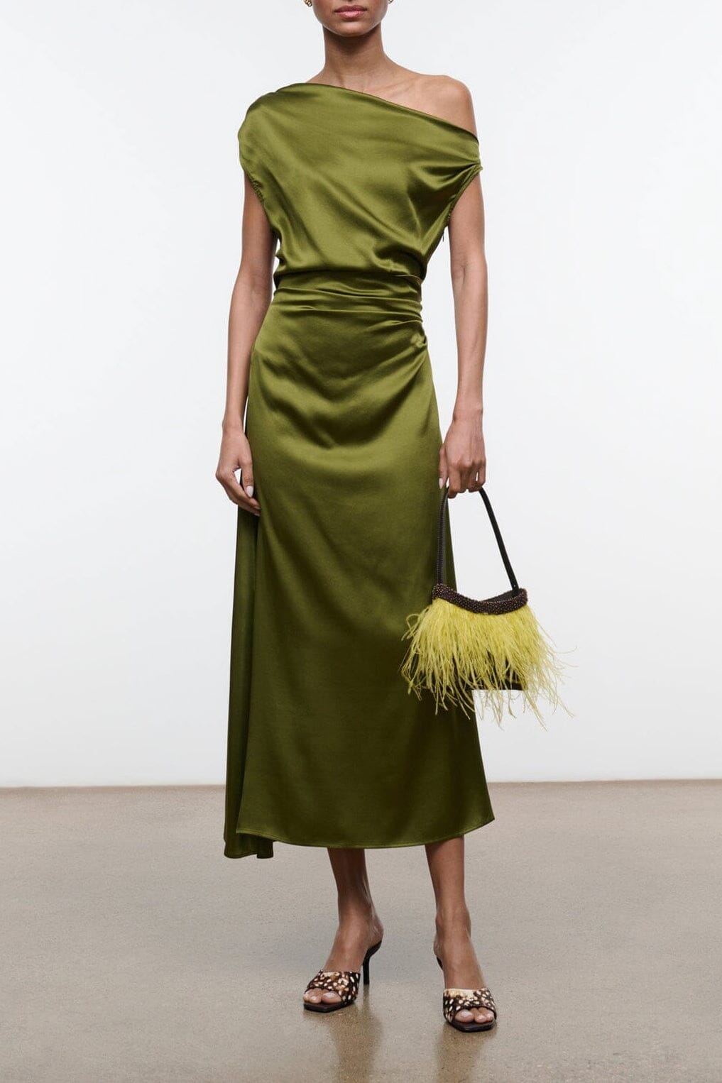 Phare Silk Dress | Pear — 1