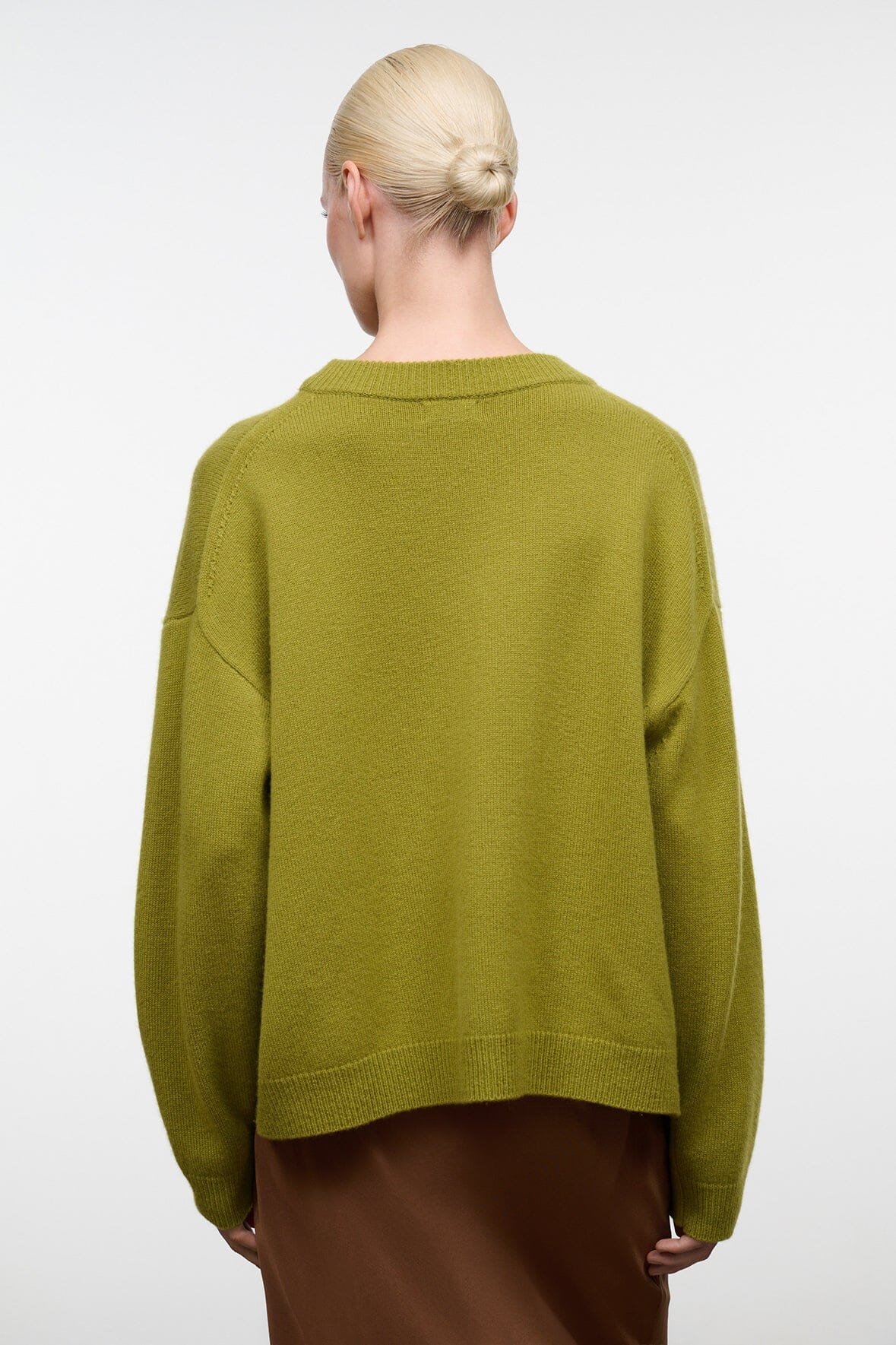 Serrano Cashmere Relaxed Crew | Pear — 3