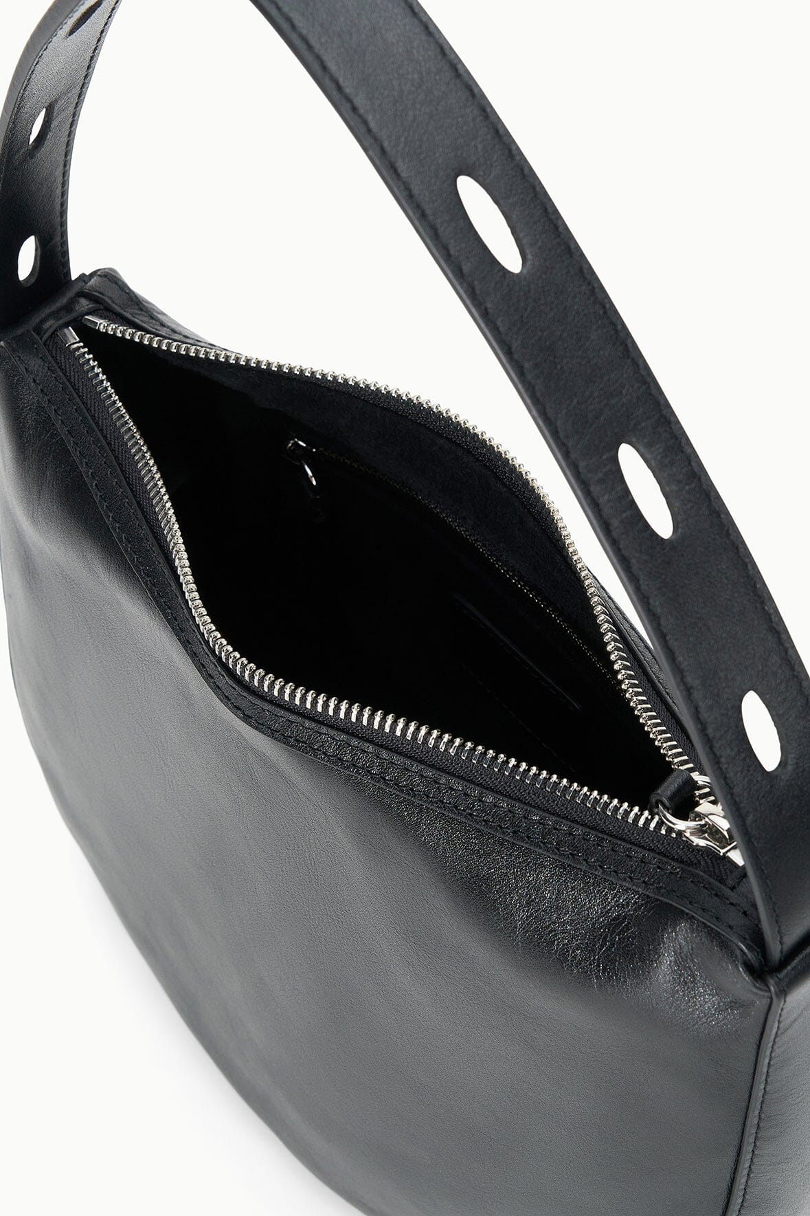 Levi Bag | Black — 6