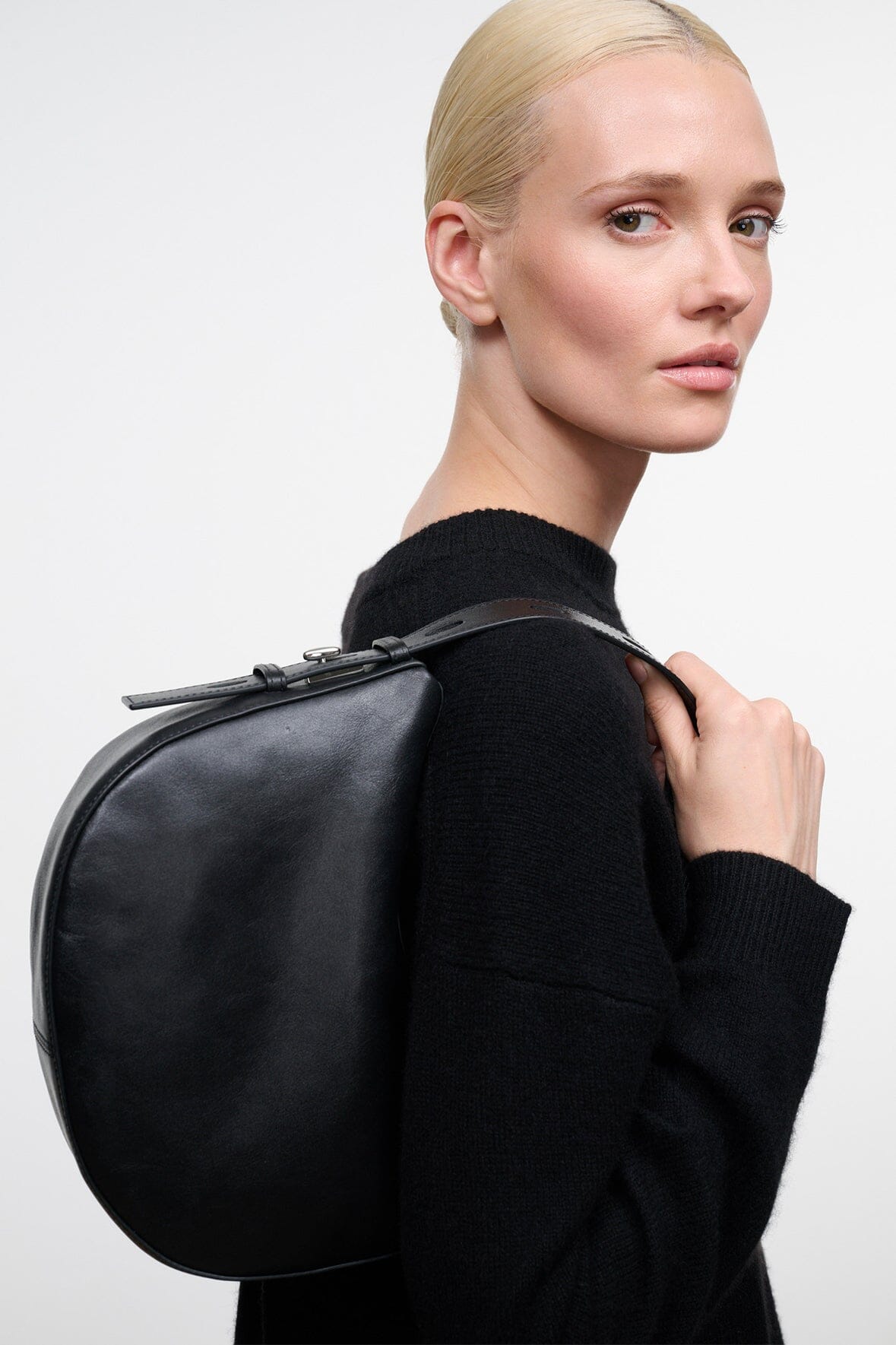 Levi Bag | Black — 2