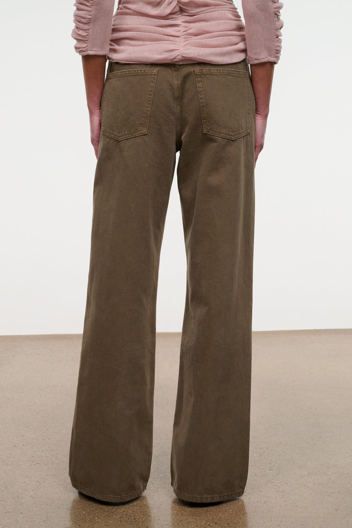 Gus Relaxed Jean | Greige — 4