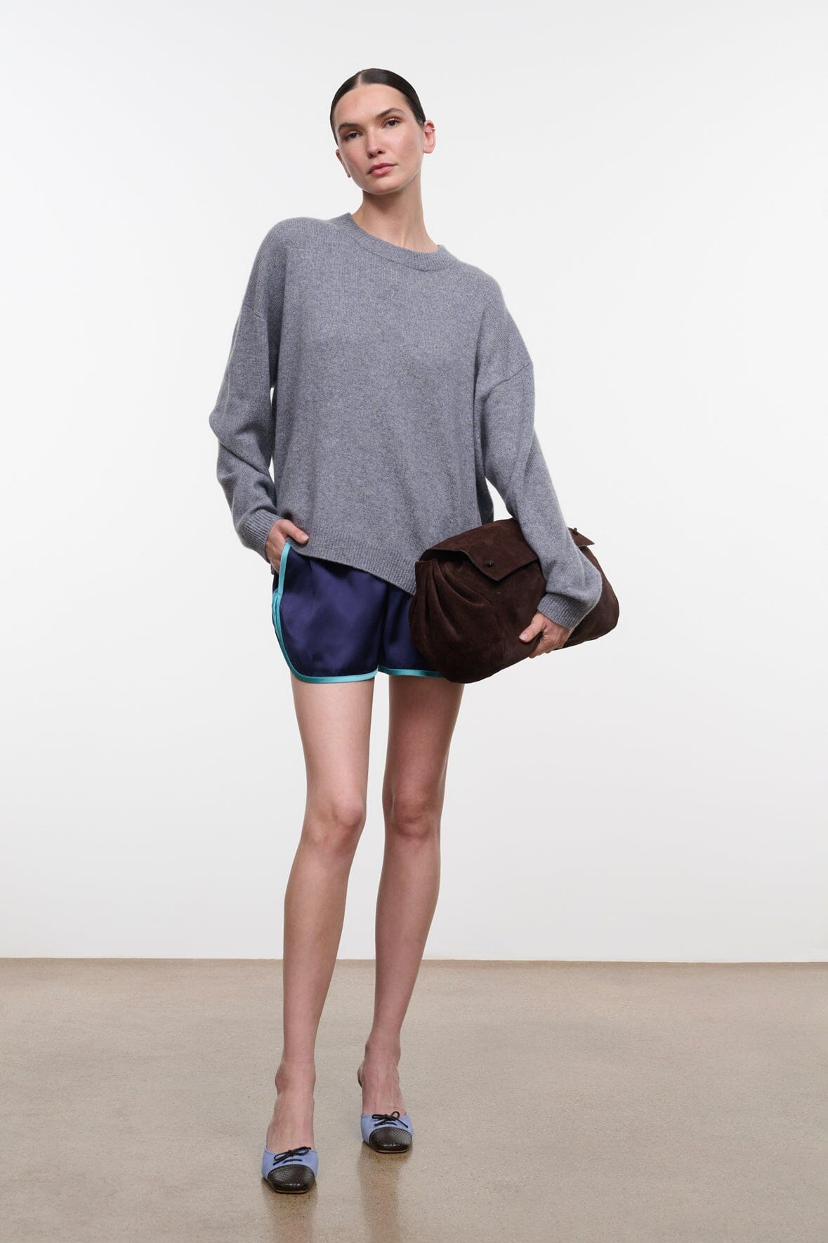 Serrano Cashmere Relaxed Crew | Ash — 5