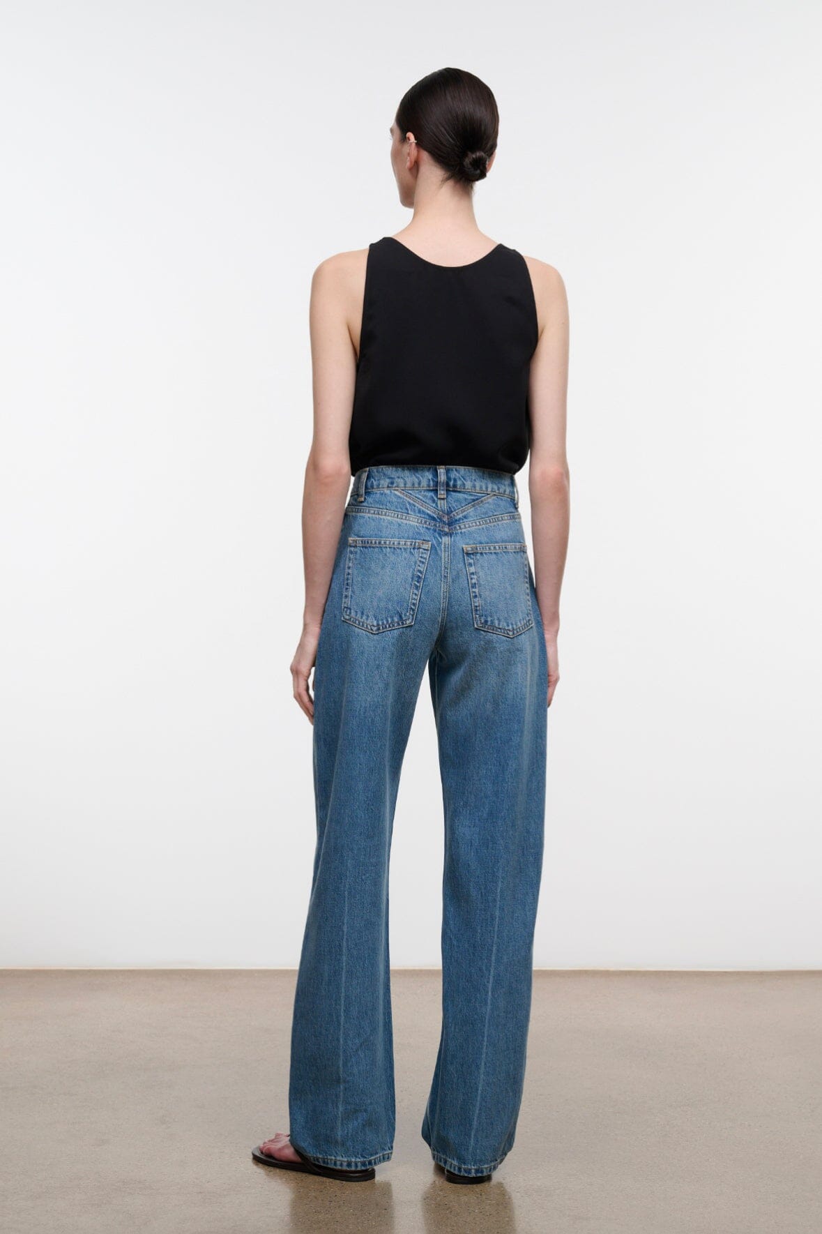 Yves Tank | Black — 6